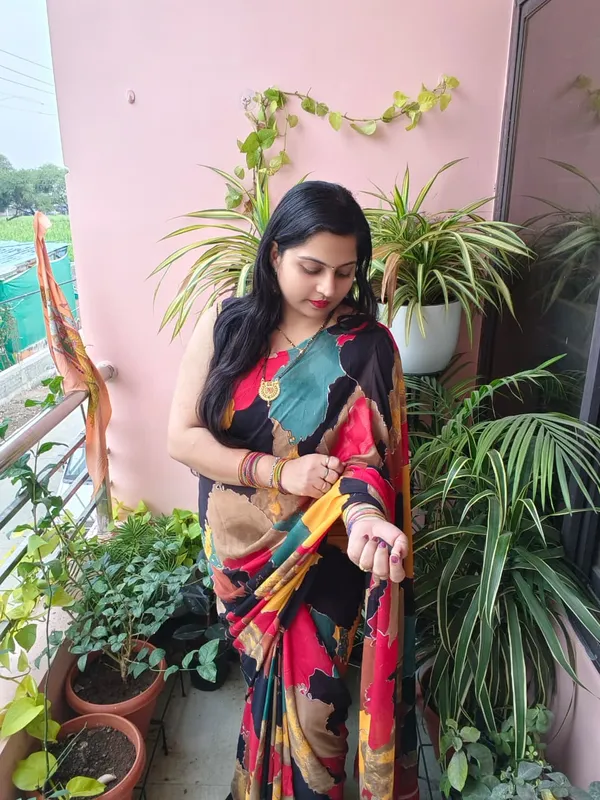 Elegant_Printed_Georgette_Saree_With_Unstitched_Blouse