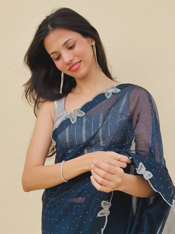Women's_Beautiful_Soft_Net_Diamond_Lace_Border_Saree_With_Unstitched_Blouse
