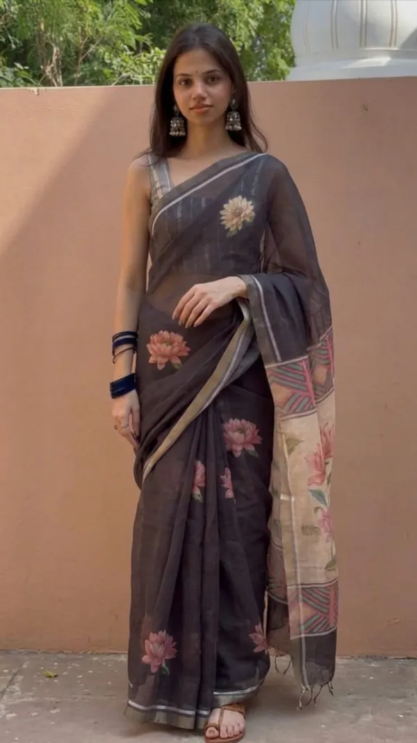 Women's_Printed_Cotton_Linen_Saree_With_Unstitched_Blouse_Piece