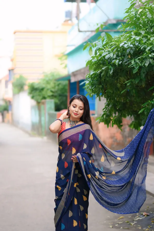 Women's_Printed_Georgette_Saree_With_Unstitched_Blouse_Piece