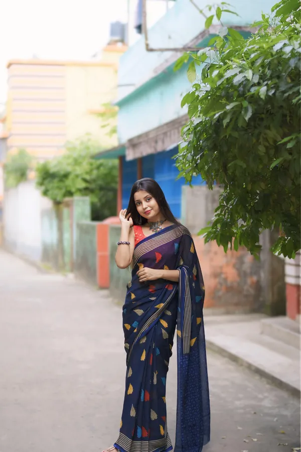 Women's_Printed_Georgette_Saree_With_Unstitched_Blouse_Piece