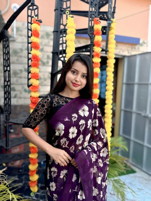 Women's_Printed_Georgette_Saree_With_Unstitched_Blouse_Piece