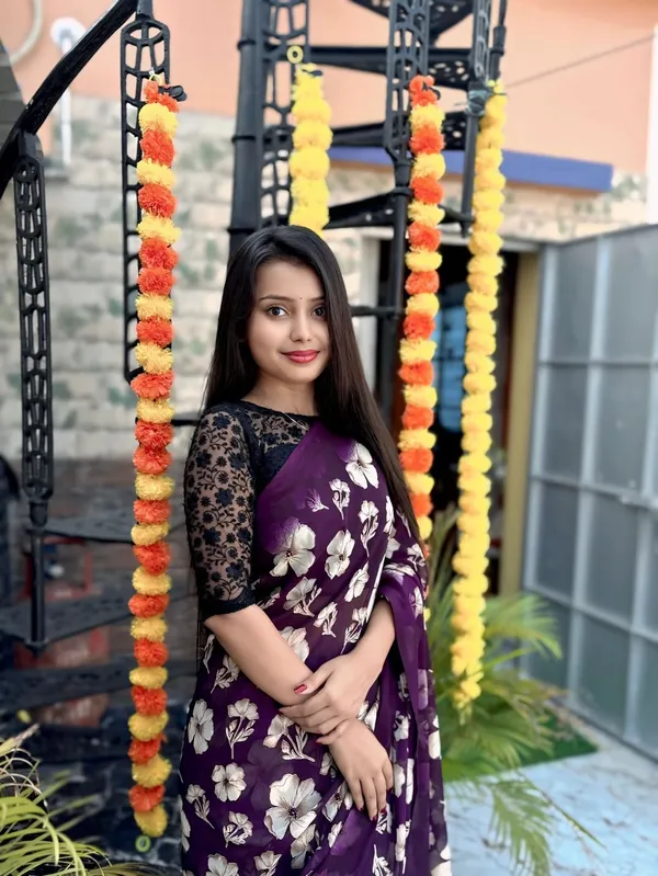Women's_Printed_Georgette_Saree_With_Unstitched_Blouse_Piece