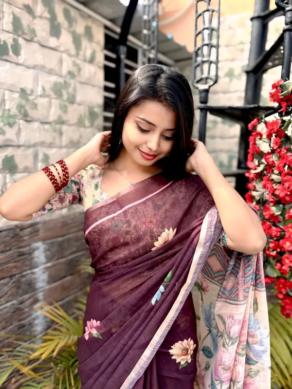Digital_Print_Cotton_Linen_Saree_With_Unstitched_Blouse_Piece
