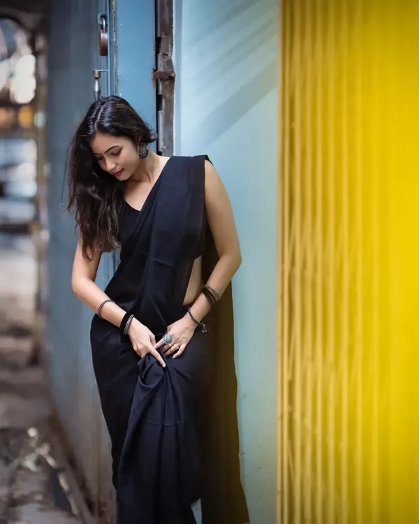 Plain_Dyed_Daily_Wear_Georgette_Saree_With_Unstitched_Blouse_Piece