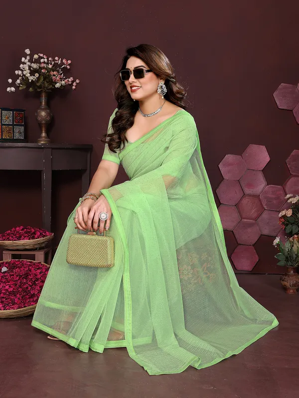 Net_Fabric_Lace_Border_Saree_With_Unstitched_Blouse_Piece_(Pastel_green)