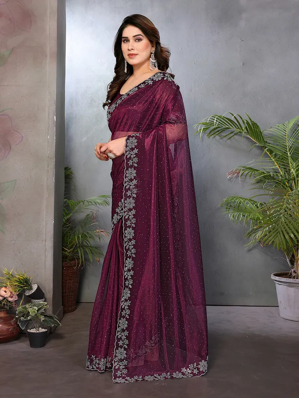 Net_Diamond_Lace_Work_Saree_With_Unstitched_Blouse_Piece_(Wine)