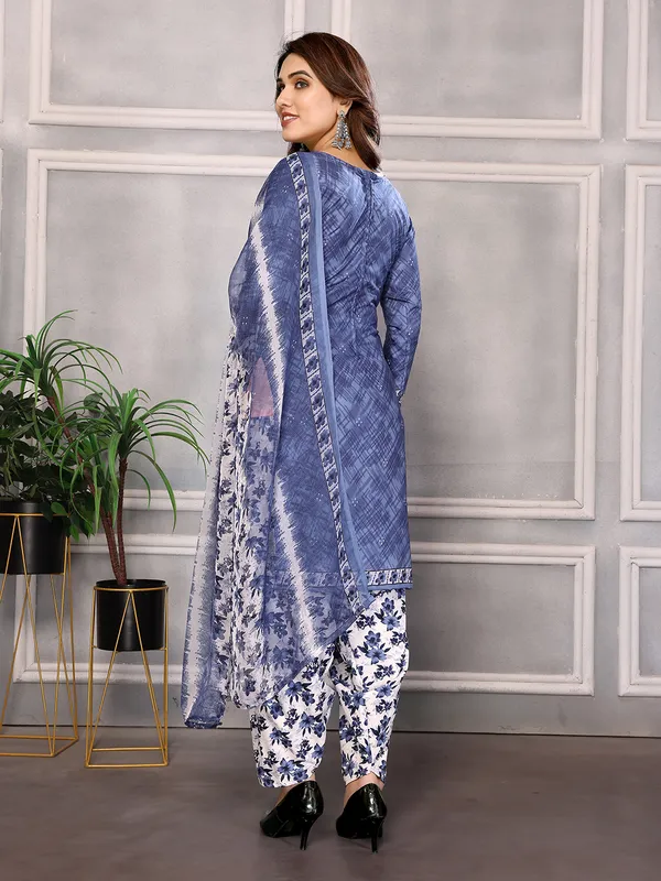 Crepe_Floral_Print,_Striped_Salwar_Suit_Material