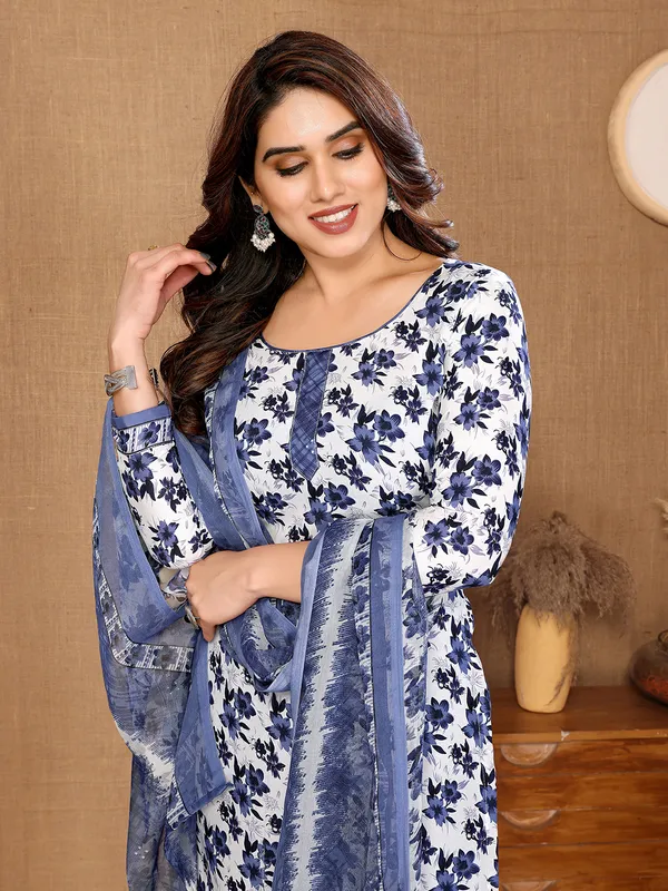 Crepe_Floral_Print,_Striped_Salwar_Suit_Material