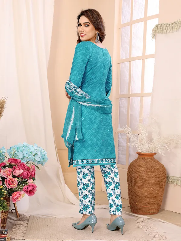 Crepe_Floral_Print,_Striped_Salwar_Suit_Material