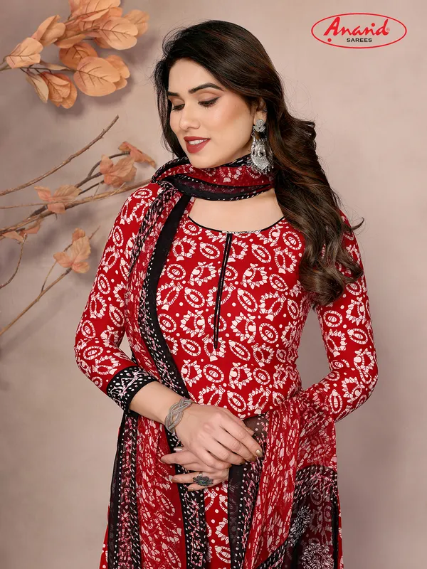 Unstitched_Crepe_Salwar_Suit_Material_Floral_Print,_Paisley