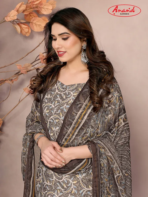 Unstitched_Crepe_Salwar_Suit_Material_Floral_Print,_Paisley
