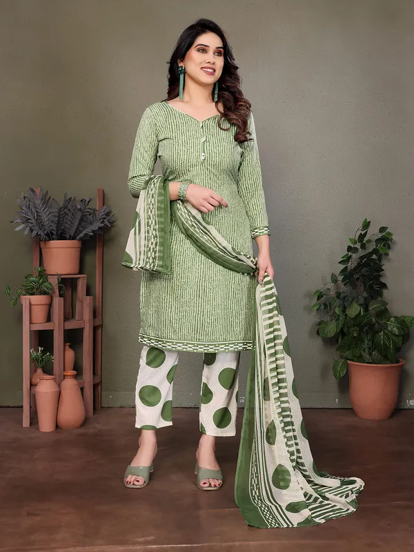 Crepe_Floral_Print,_Striped_Salwar_Suit_Material