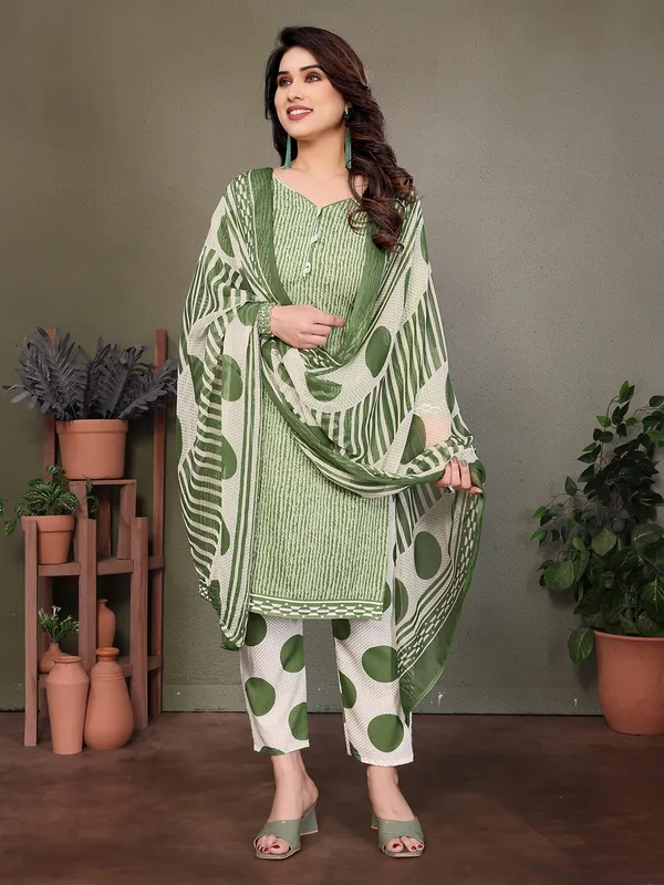 Crepe_Floral_Print,_Striped_Salwar_Suit_Material