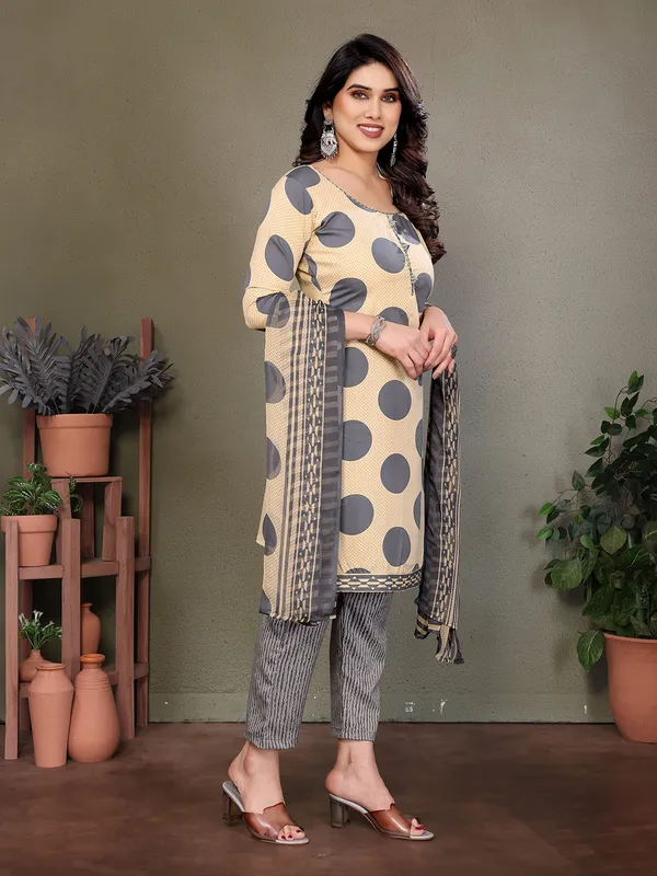 Crepe_Floral_Print,_Striped_Salwar_Suit_Material