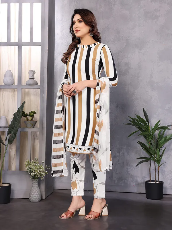 Crepe_Floral_Print,_Striped_Salwar_Suit_Material