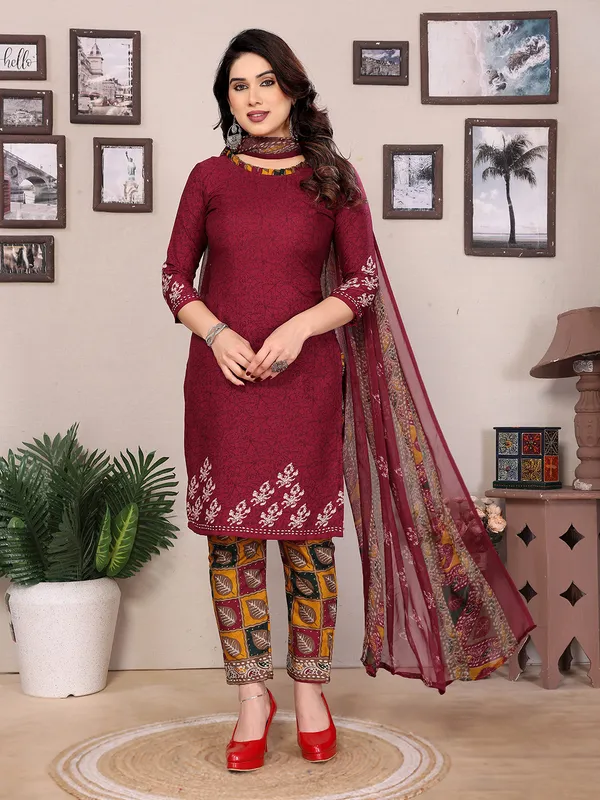 ANAND_Crepe_Floral_Print,_Paisley_Salwar_Suit_Material