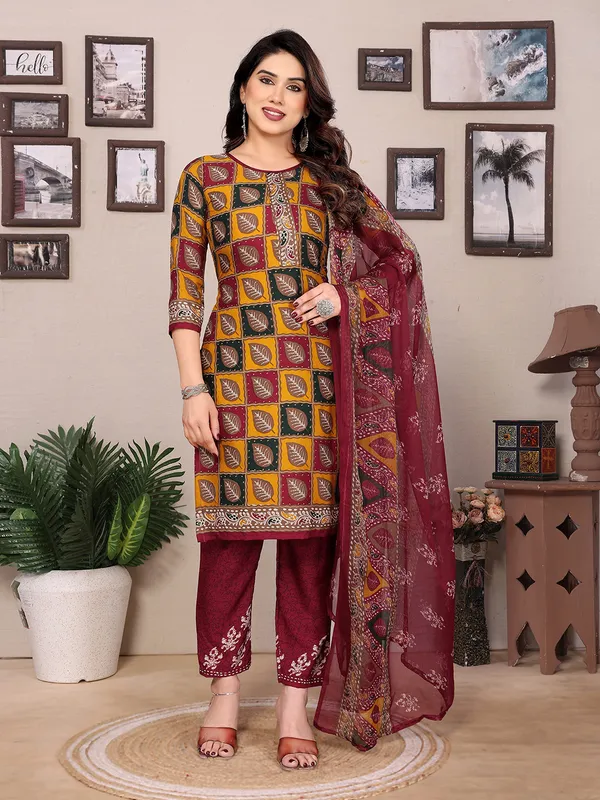 ANAND_Crepe_Floral_Print,_Paisley_Salwar_Suit_Material
