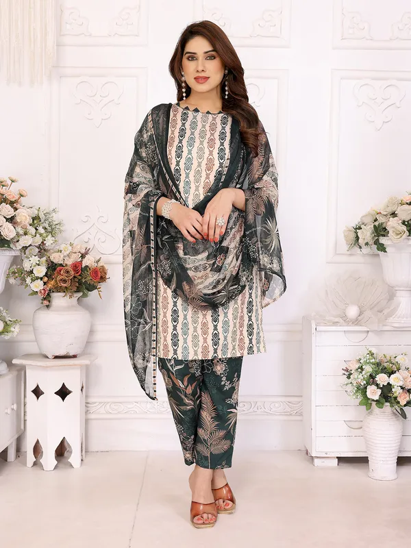 ANAND_Crepe_Floral_Print,_Paisley_Salwar_Suit_Material