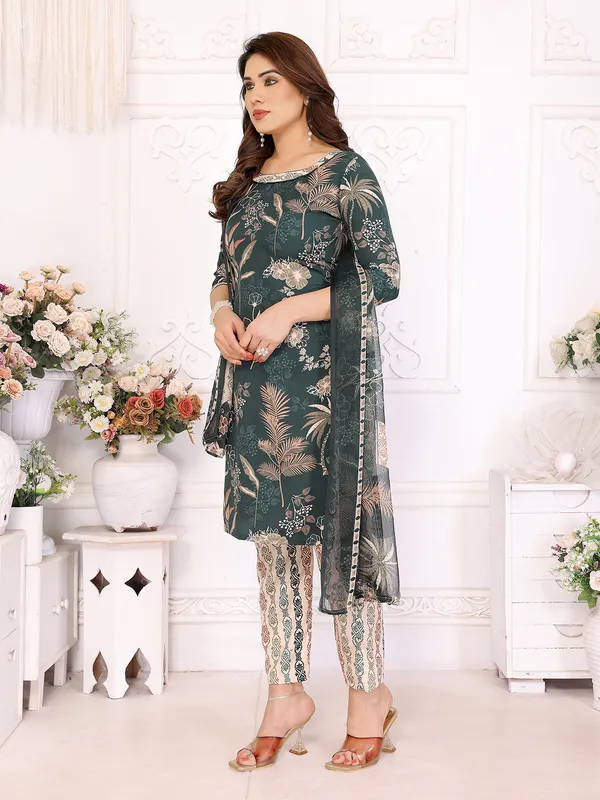 ANAND_Crepe_Floral_Print,_Paisley_Salwar_Suit_Material