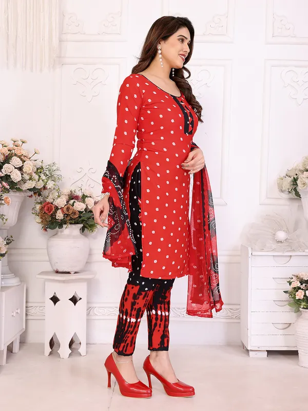 Crepe_Floral_Print,_Striped_Salwar_Suit_Material