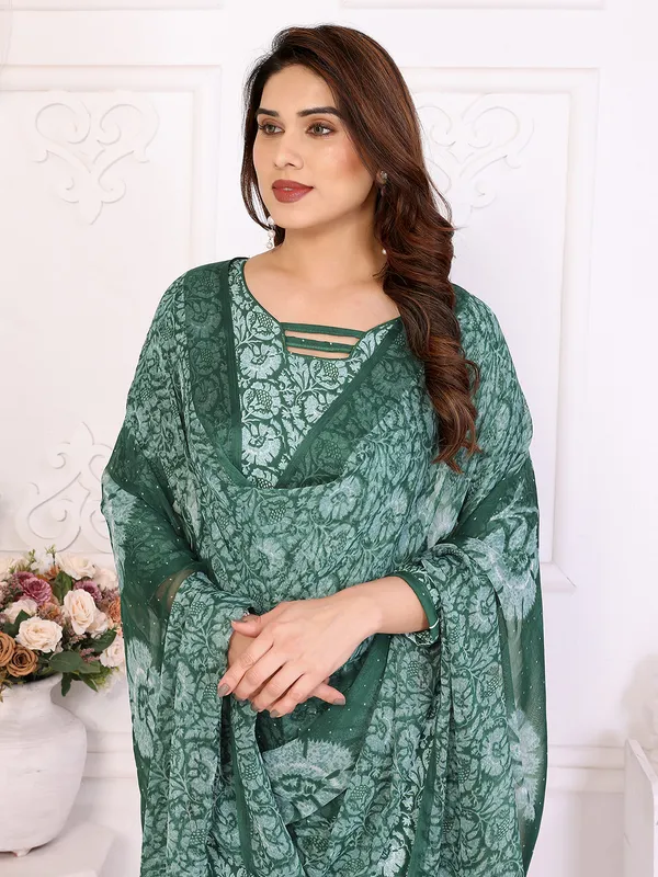 Crepe_Floral_Print,_Striped_Salwar_Suit_Material