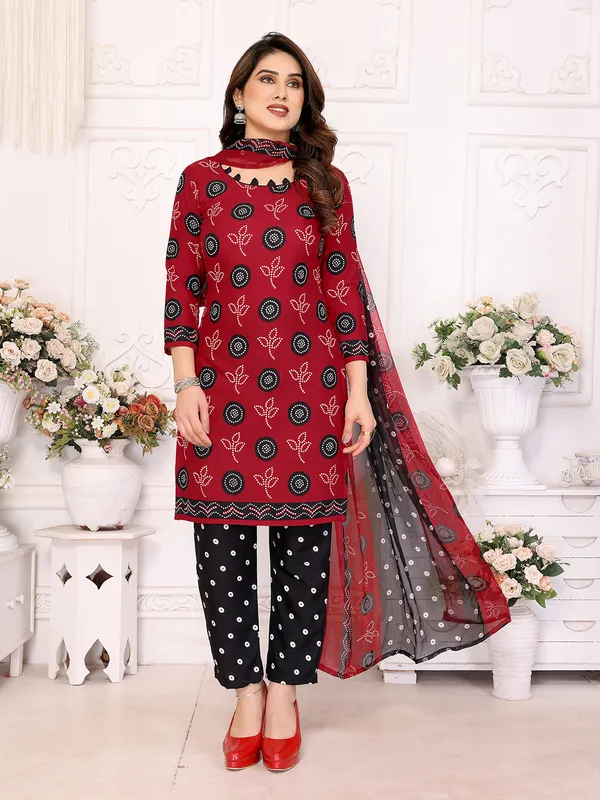 ANAND_Crepe_Floral_Print,_Paisley_Salwar_Suit_Material