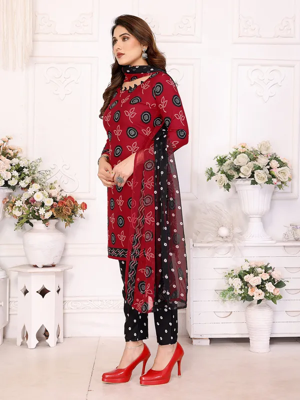 ANAND_Crepe_Floral_Print,_Paisley_Salwar_Suit_Material