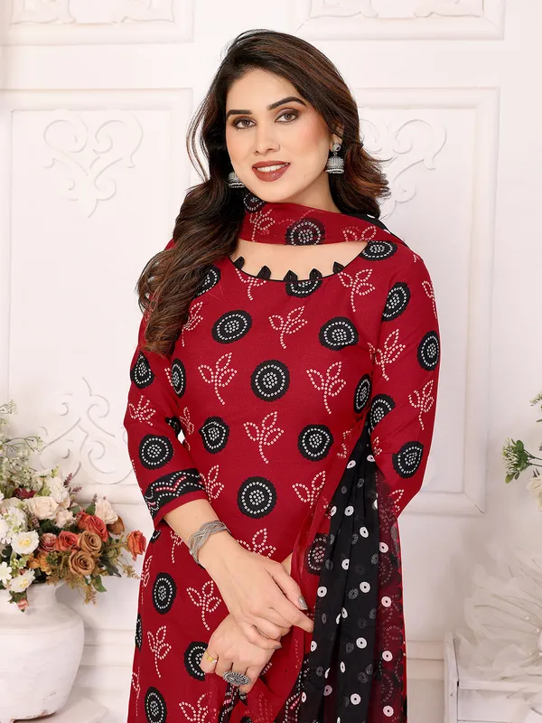 ANAND_Crepe_Floral_Print,_Paisley_Salwar_Suit_Material