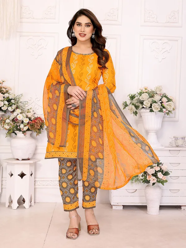 ANAND_Crepe_Floral_Print,_Paisley_Salwar_Suit_Material