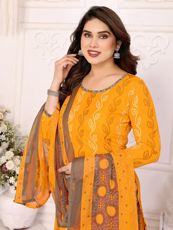 ANAND_Crepe_Floral_Print,_Paisley_Salwar_Suit_Material