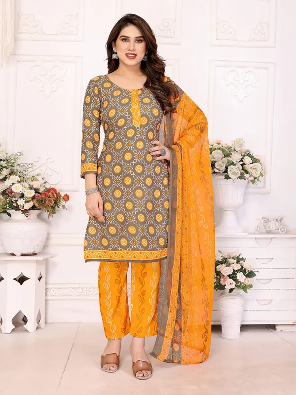 ANAND_Crepe_Floral_Print,_Paisley_Salwar_Suit_Material
