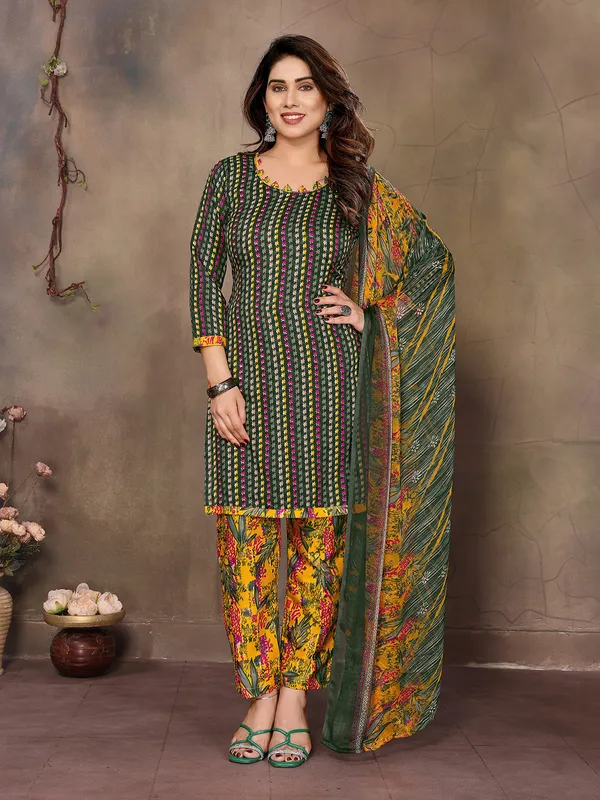 ANAND_Crepe_Floral_Print,_Paisley_Salwar_Suit_Material