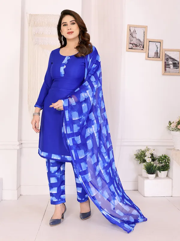 Crepe_Floral_Print,_Striped_Salwar_Suit_Material