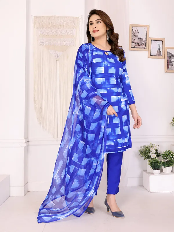 Crepe_Floral_Print,_Striped_Salwar_Suit_Material