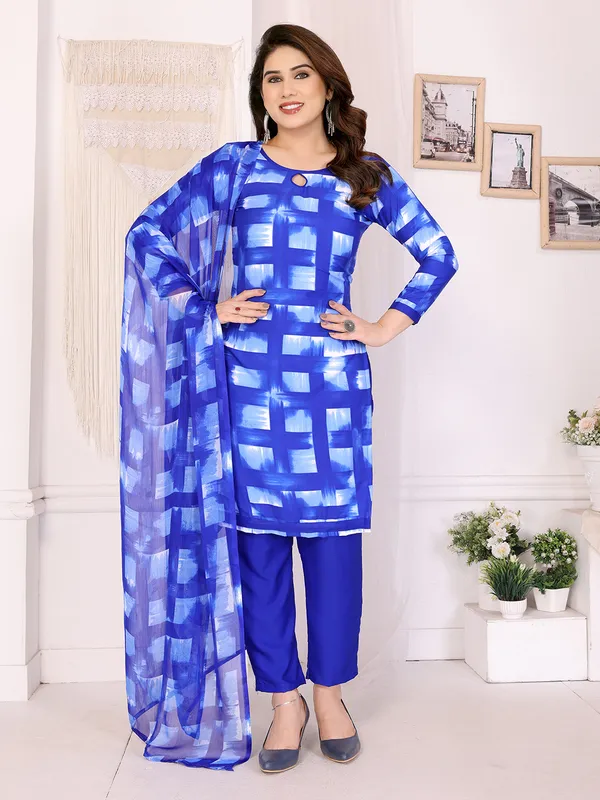 Crepe_Floral_Print,_Striped_Salwar_Suit_Material