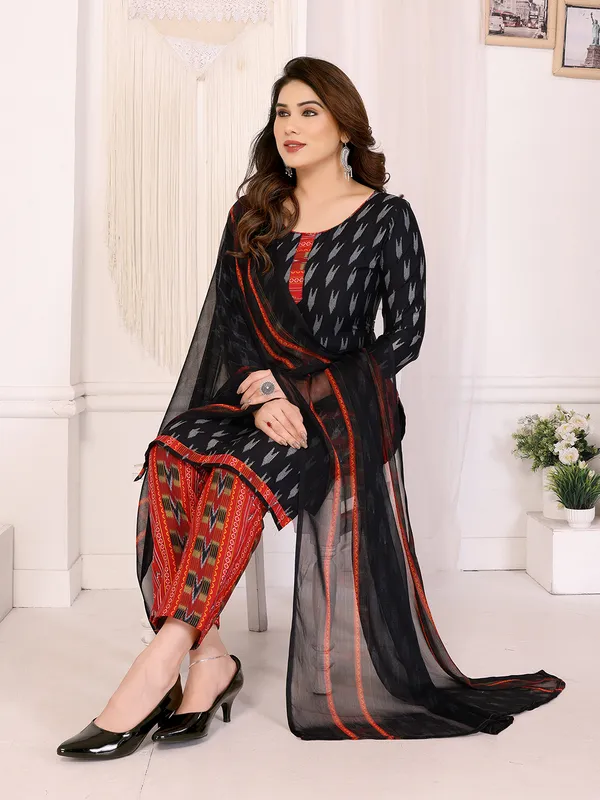 Crepe_Floral_Print,_Striped_Salwar_Suit_Material