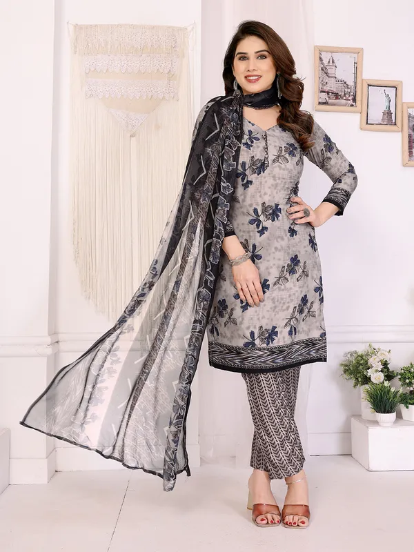 Crepe_Floral_Print,_Striped_Salwar_Suit_Material