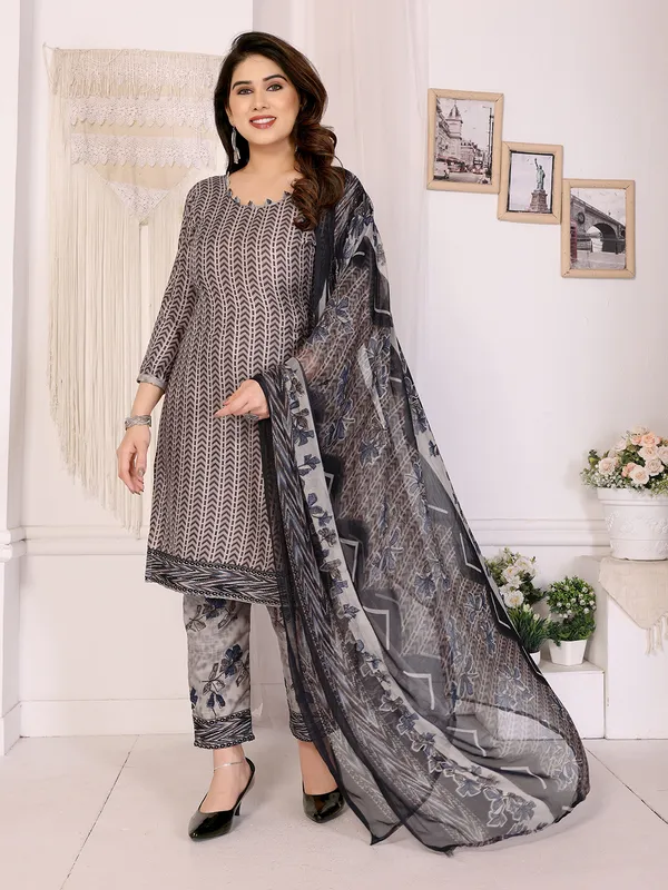 Crepe_Floral_Print,_Striped_Salwar_Suit_Material