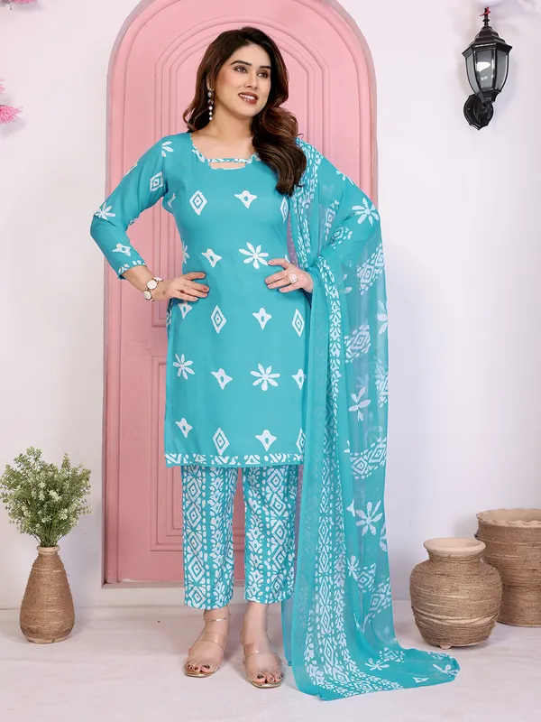 Unstitched_Printed_Crepe_Salwar_Suit_Material