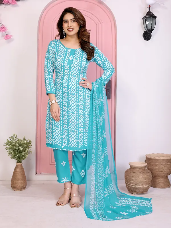 Unstitched_Printed_Crepe_Salwar_Suit_Material