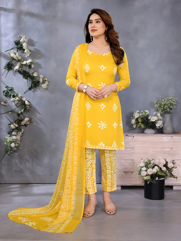 Unstitched_Printed_Crepe_Salwar_Suit_Material