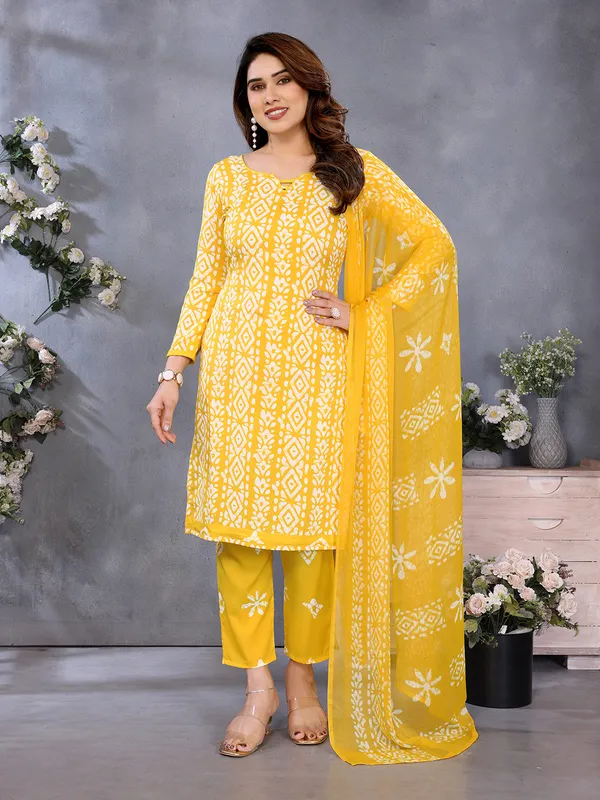 Unstitched_Printed_Crepe_Salwar_Suit_Material