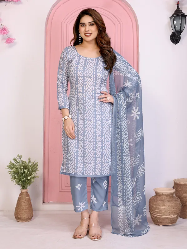 Unstitched_Printed_Crepe_Salwar_Suit_Material