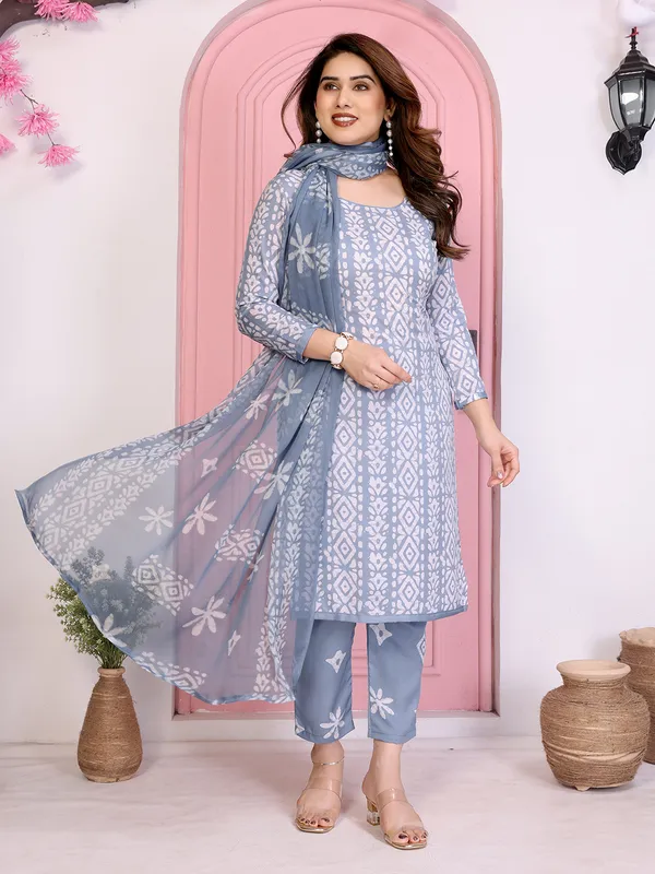Unstitched_Printed_Crepe_Salwar_Suit_Material