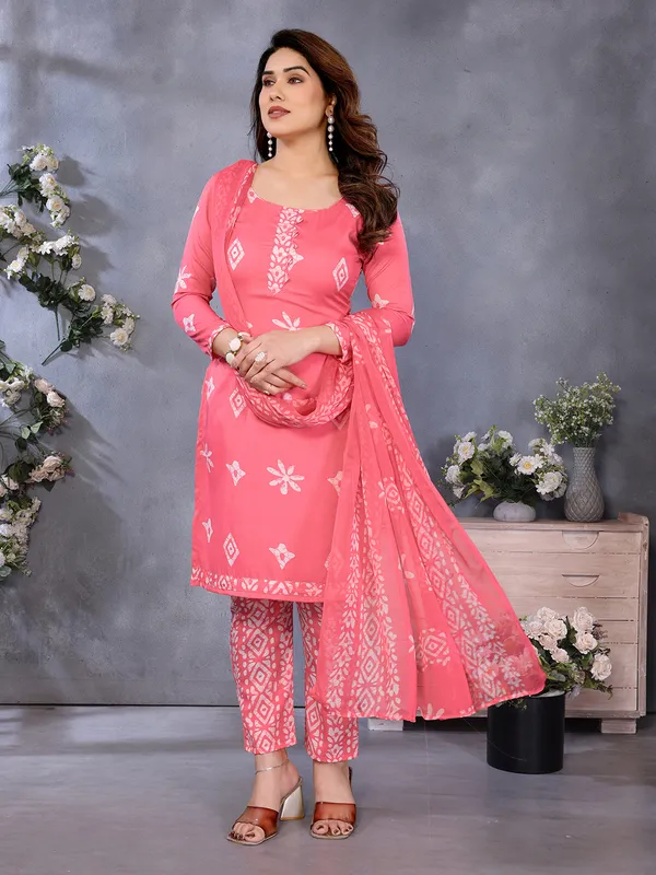 Unstitched_Printed_Crepe_Salwar_Suit_Material