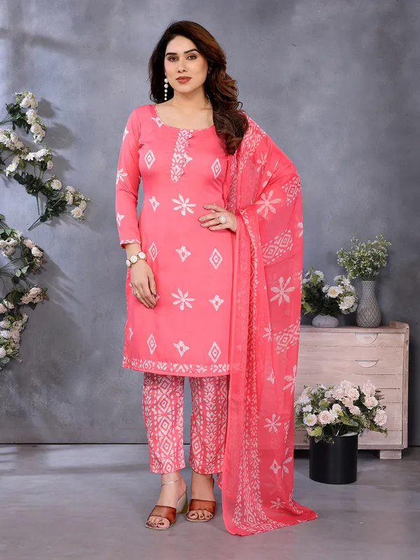 Unstitched_Printed_Crepe_Salwar_Suit_Material