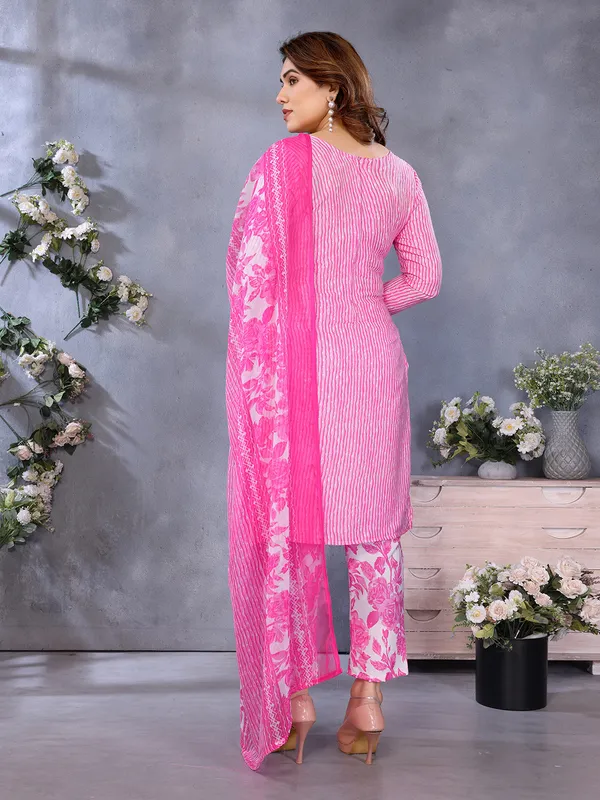 Unstitched_Printed_Crepe_Salwar_Suit_Material