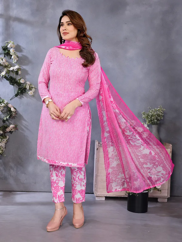 Unstitched_Printed_Crepe_Salwar_Suit_Material