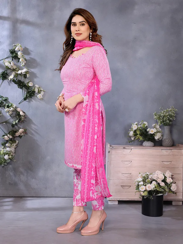 Unstitched_Printed_Crepe_Salwar_Suit_Material